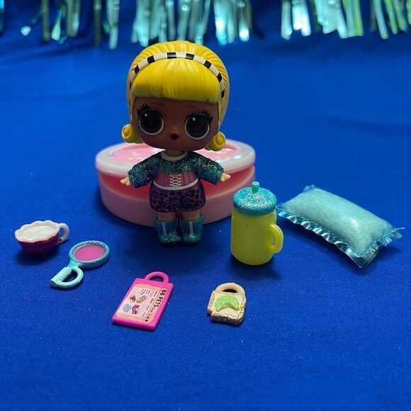 Lol Surprise mini doll glitter - Picture 1 of 6